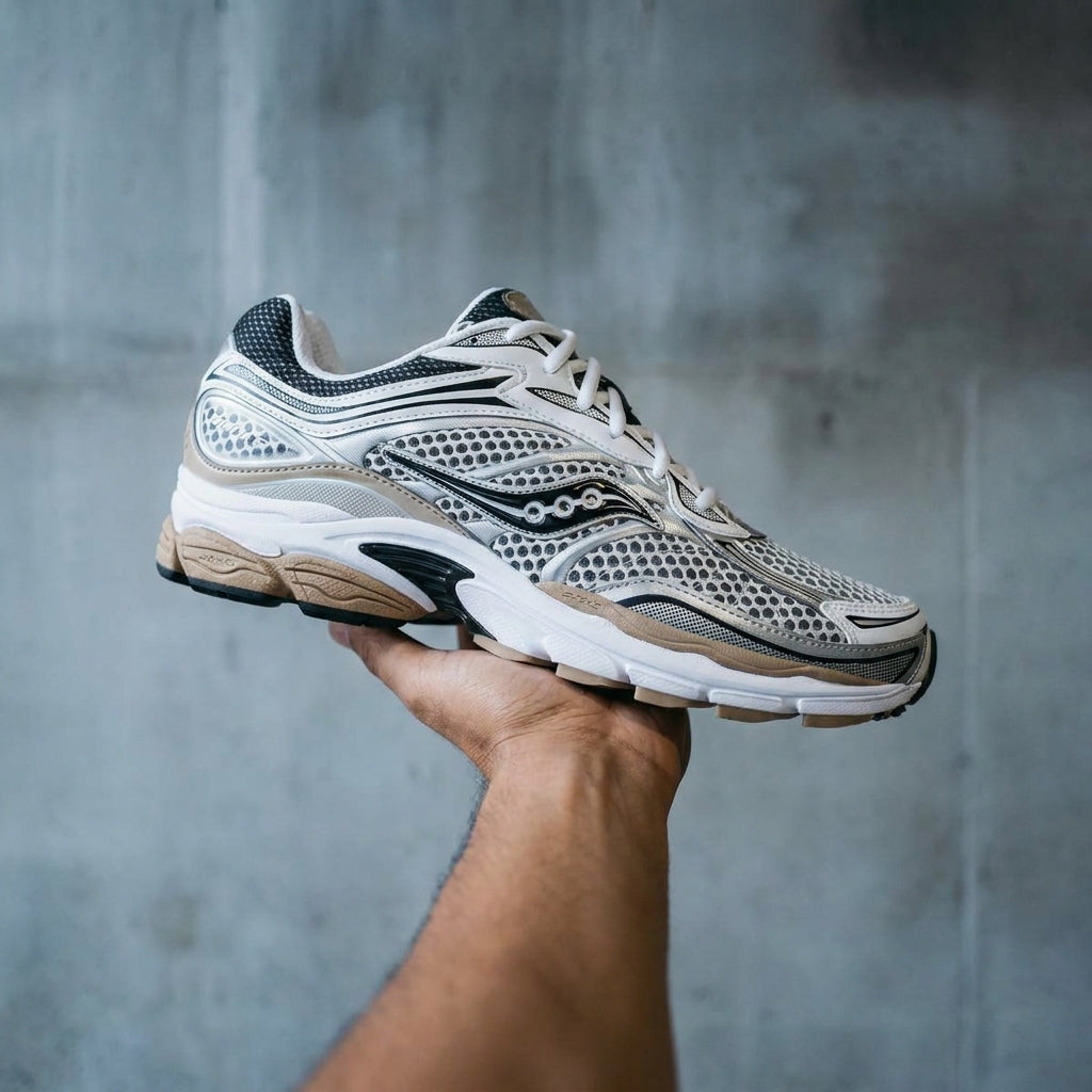 Saucony Progrid Omni 9 'White Saddle'