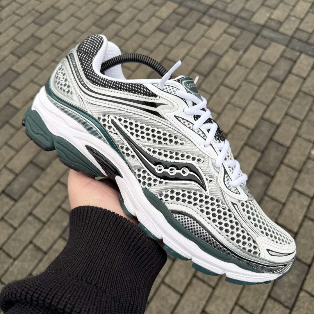 Saucony Progrid Omni 9 'White Pine Green'