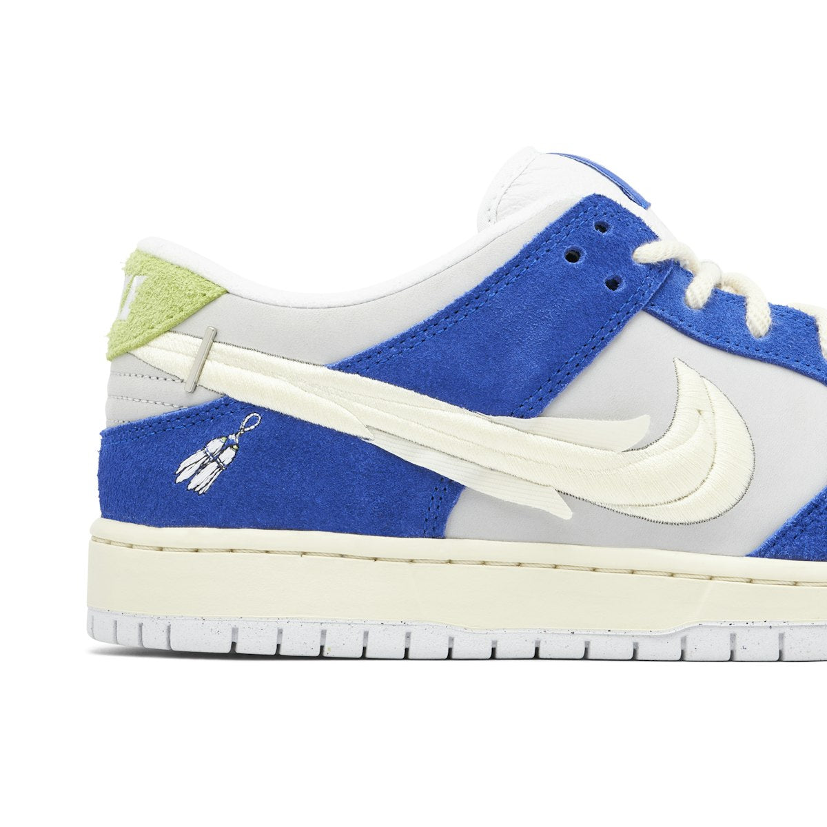 Nike SB Dunk Low 'Fly Streetwear Gardinia'