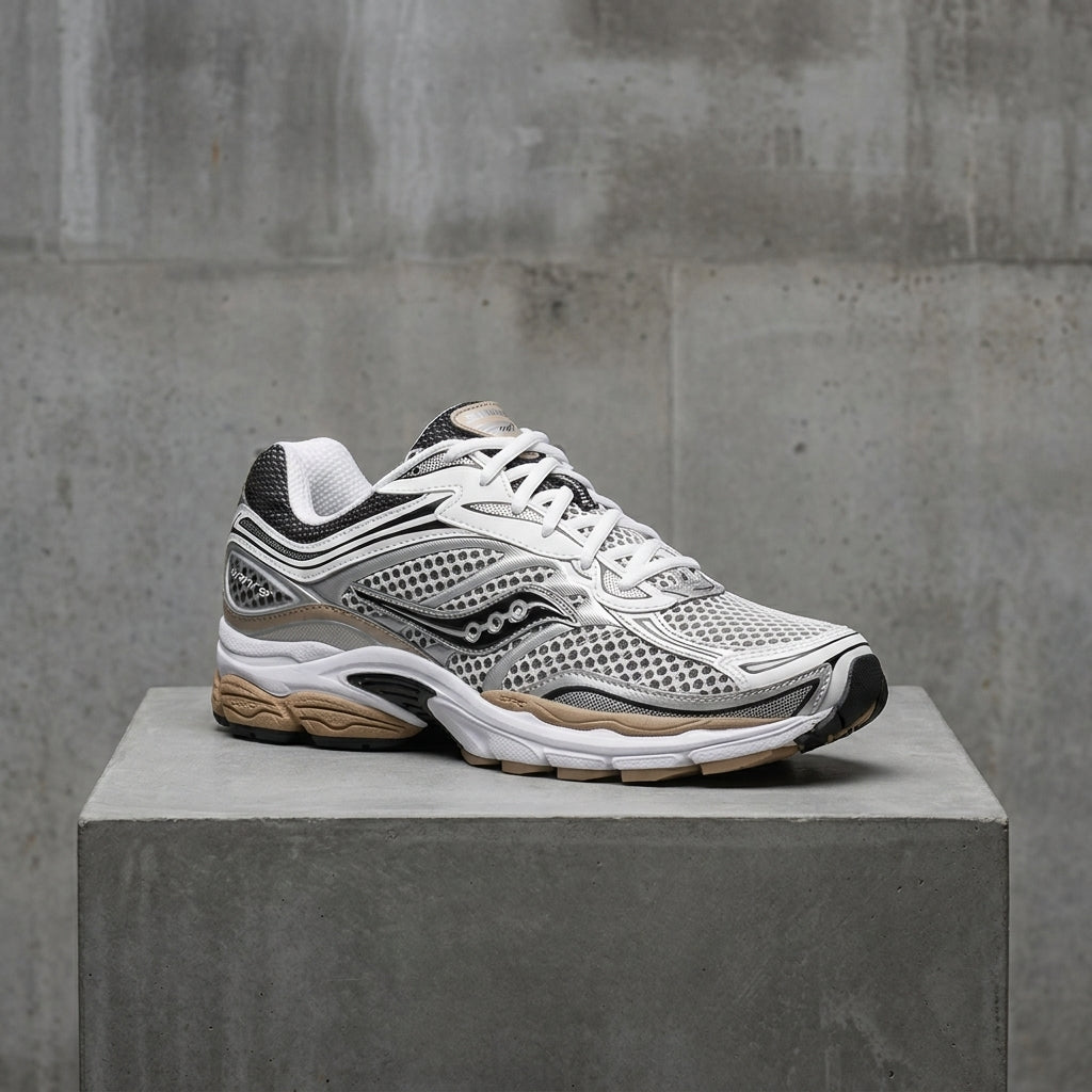 Saucony Progrid Omni 9 'White Saddle'