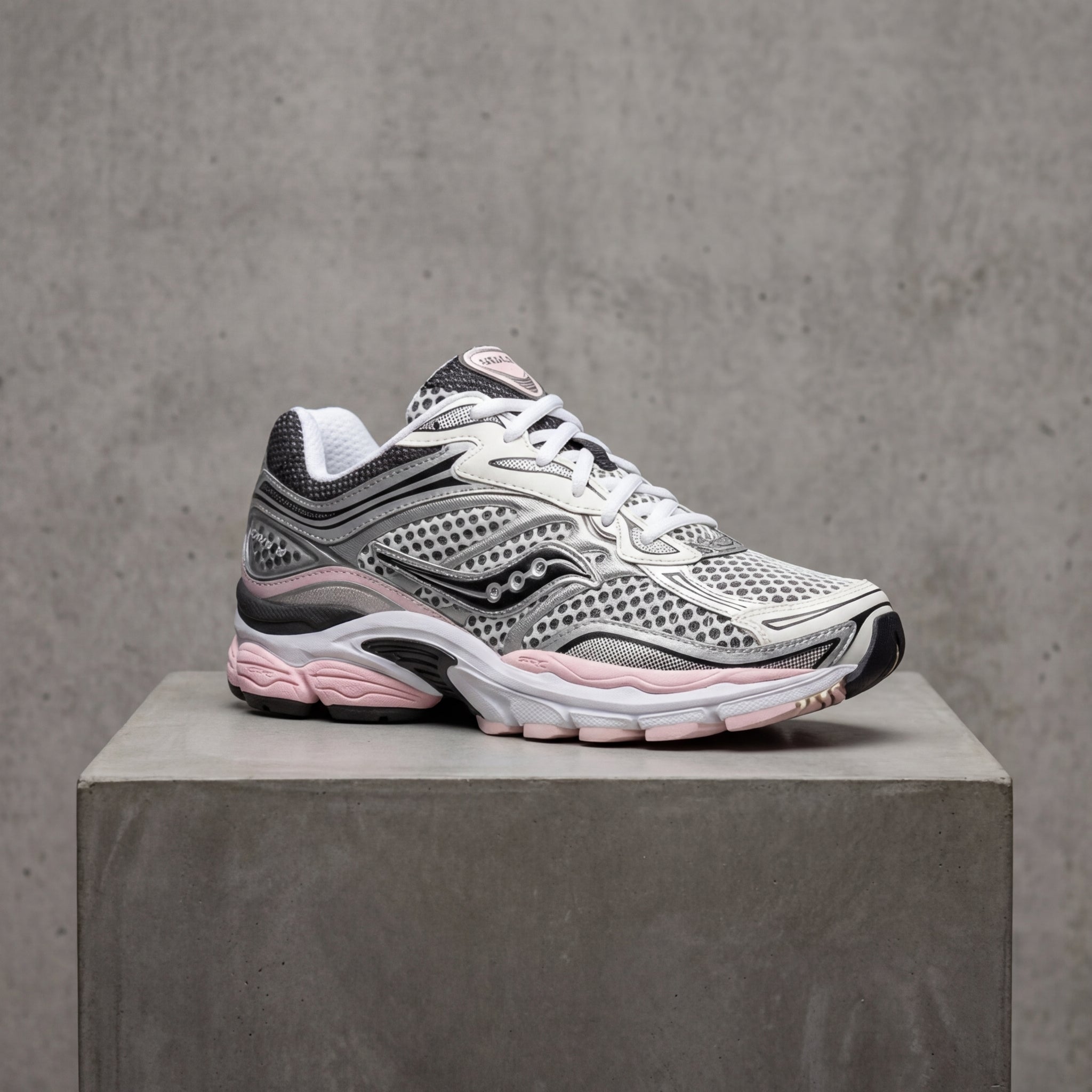 Saucony Progrid Omni 9 'Silver Pink'