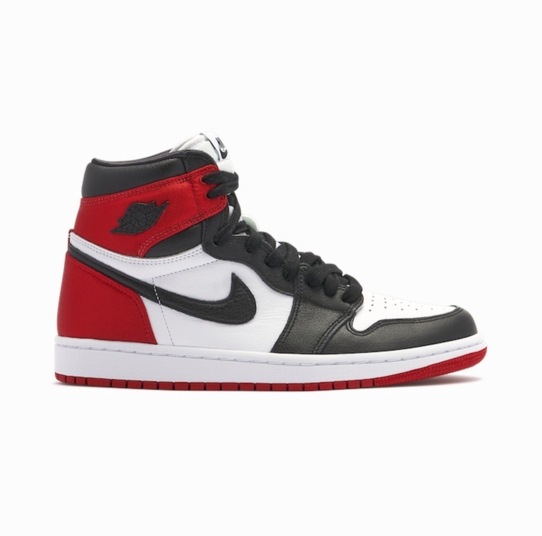 Jordan 1 Retro High W 'Satin Black Toe'