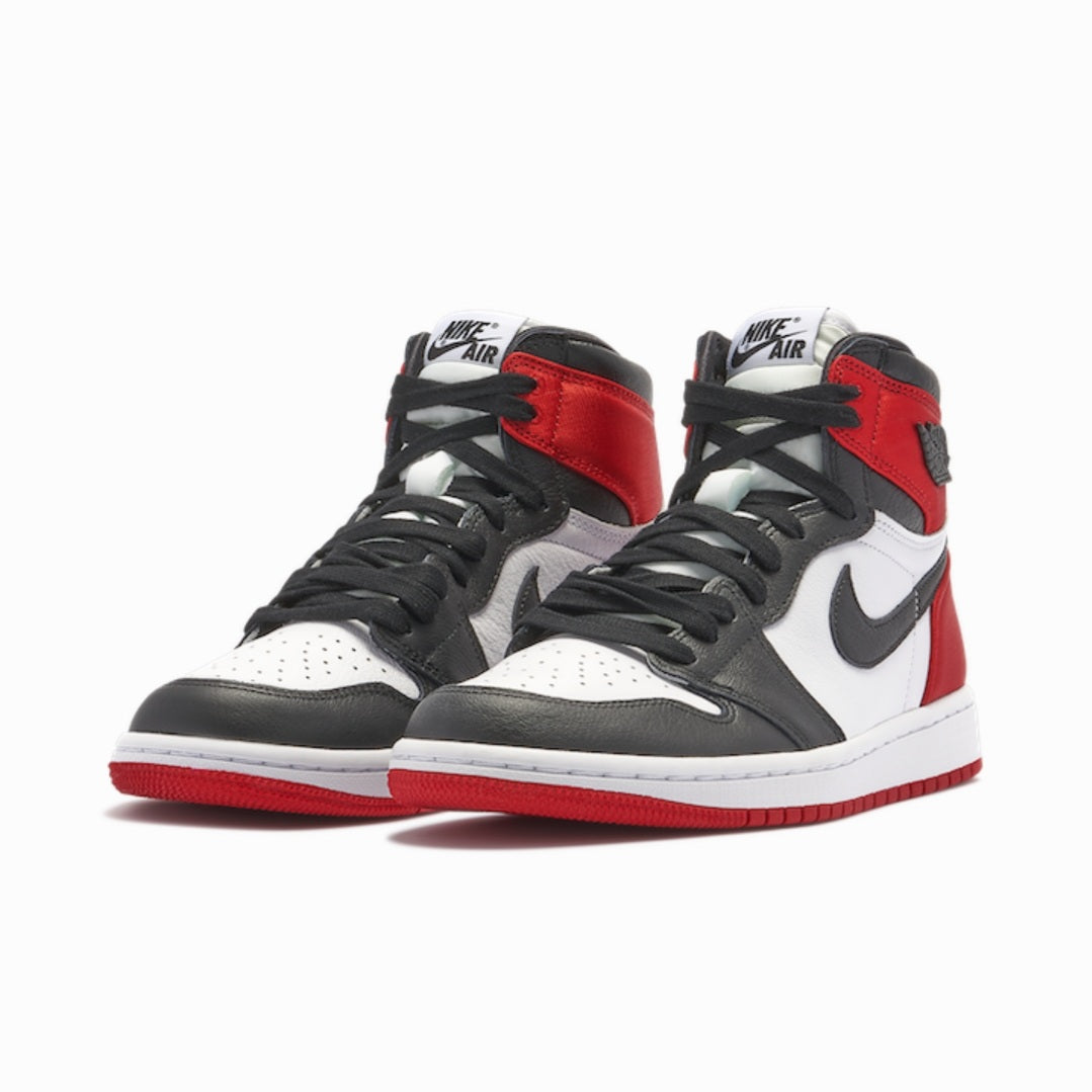 Jordan 1 Retro High W 'Satin Black Toe'