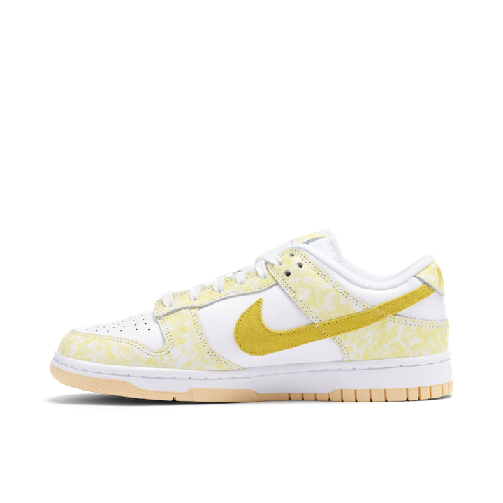 Nike Dunk Low W 'Yellow Strike'