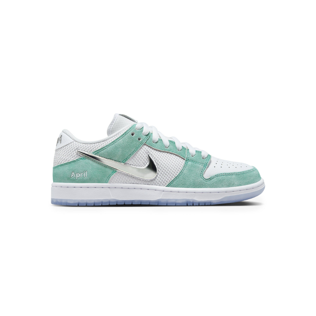 Nike SB Dunk Low 'April'