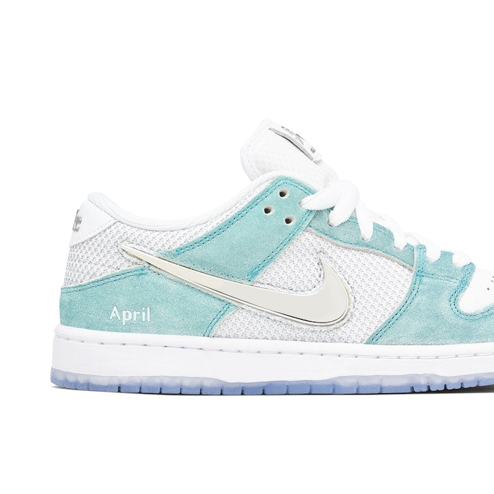 Nike SB Dunk Low 'April'