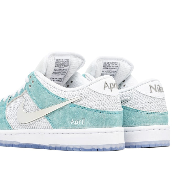 Nike SB Dunk Low 'April'